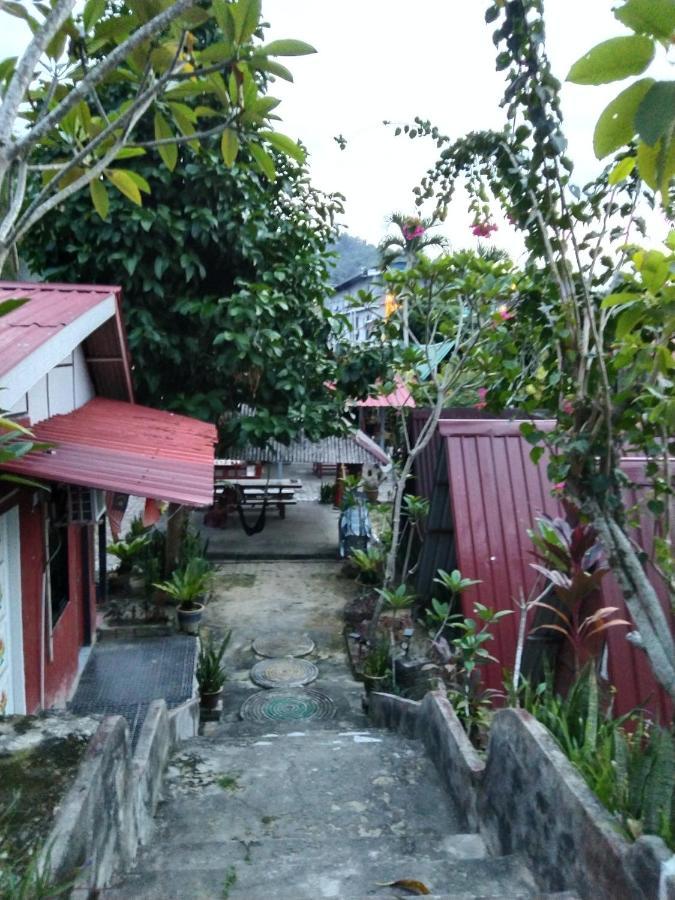 Hotel Nazri Nipah Camp Pangkor à Kampung Teluk Nipah Extérieur photo