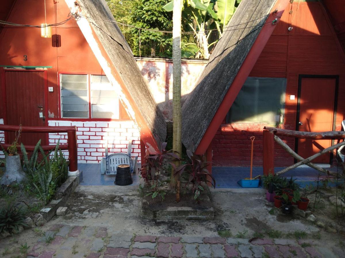 Hotel Nazri Nipah Camp Pangkor à Kampung Teluk Nipah Extérieur photo